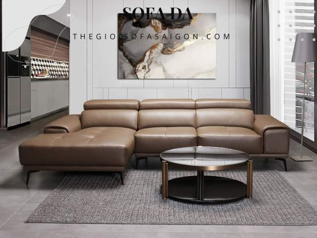 Xưởng sofa Hùng Sài Gòn là một thương hiệu sofa nổi tiếng và có uy tín trong ngành sản xuất Sofa Đẹp. Với kinh nghiệm lâu năm và đội ngũ thợ lành nghề, các sản phẩm sofa bọc da bò của xưởng đảm bảo chất lượng tốt nhất. Sử dụng các nguyên liệu cao cấp, kết hợp với kỹ thuật sản xuất hiện đại, Sofa Đẹp bọc da bò của xưởng đem lại cho khách hàng sự hài lòng và tin tưởng.